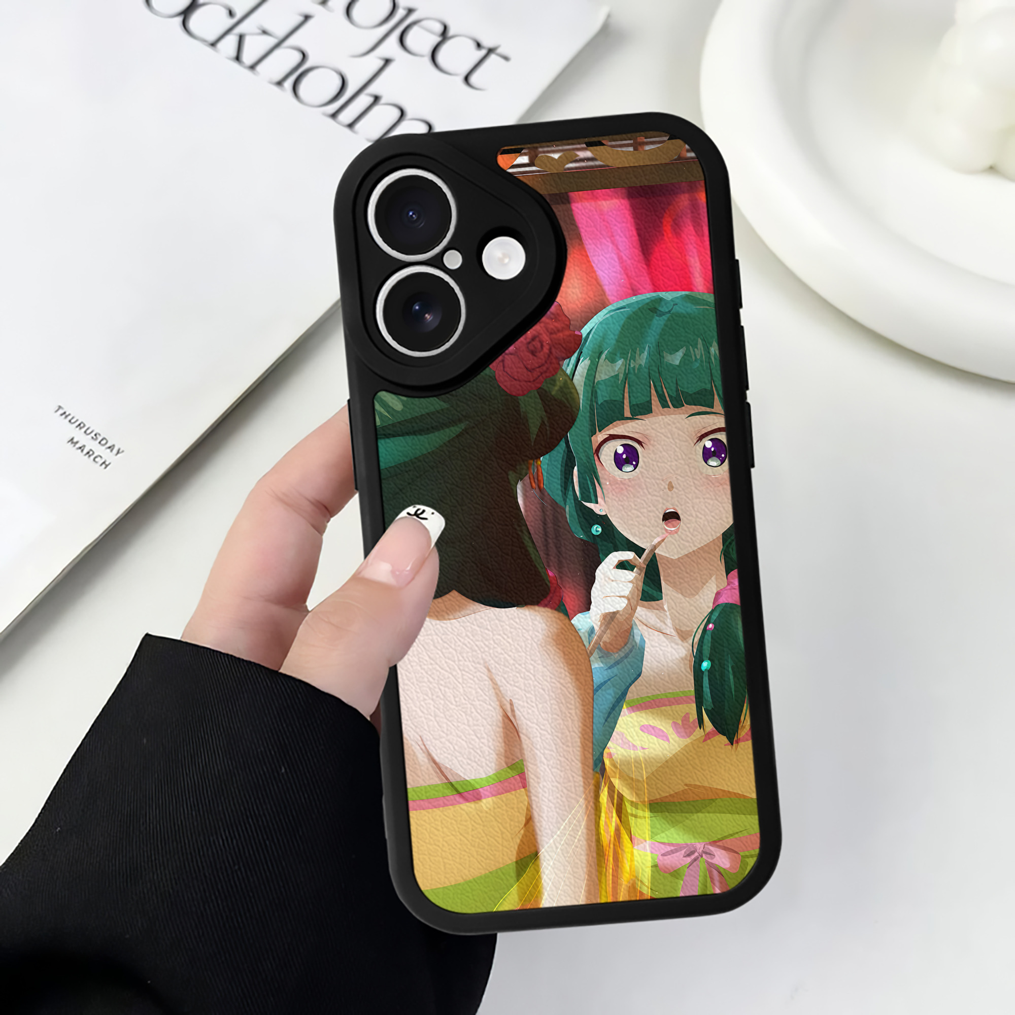 （画像用） 薬屋のひとりごと The Apothecary Diaries 【iPhone 16シリーズ対応】シリコンスマホケース（レザー調） 材質：シリコン
